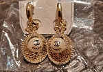 Earrings fashion