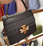 BLACK LEATHER GUCCI BAG WITH BEE