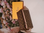 Cosmetic bag
