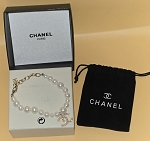 CHANEL FAUX PEARLS AND CRYSTAL CC BRACELET FULL SET PRE OWNED 