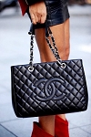 CC BLACK LEATHER TRENDING BAG PRE-OWNED 