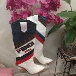 White boots  26F leather 