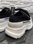 Sneakers shoes